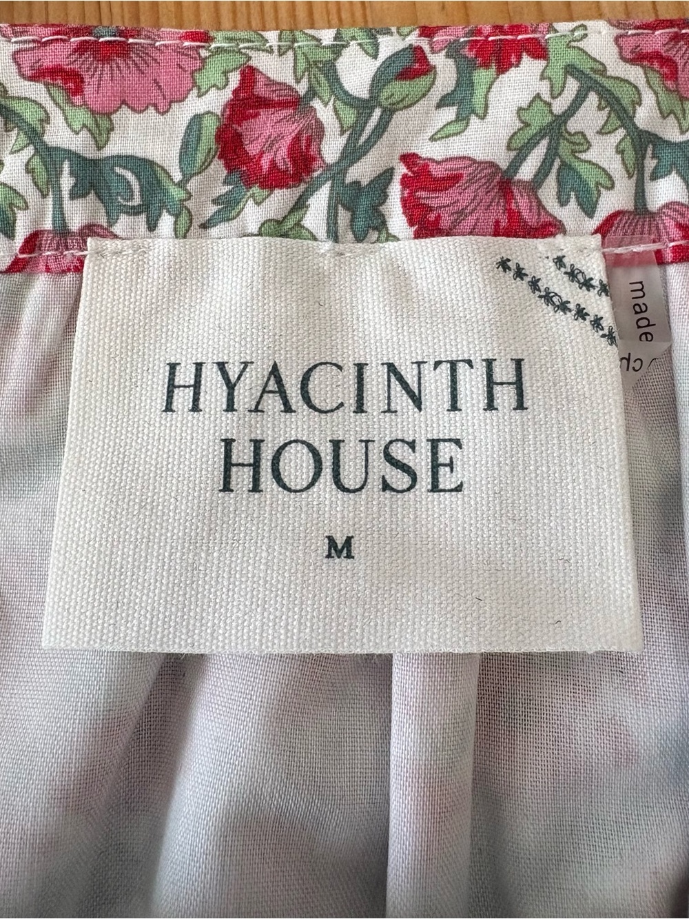 NWT HYACINTH HOUSE RED DAHLIA DOROTHY MINI DRESS MEDIUM RED GREEN FLORAL - Picture 4 of 10